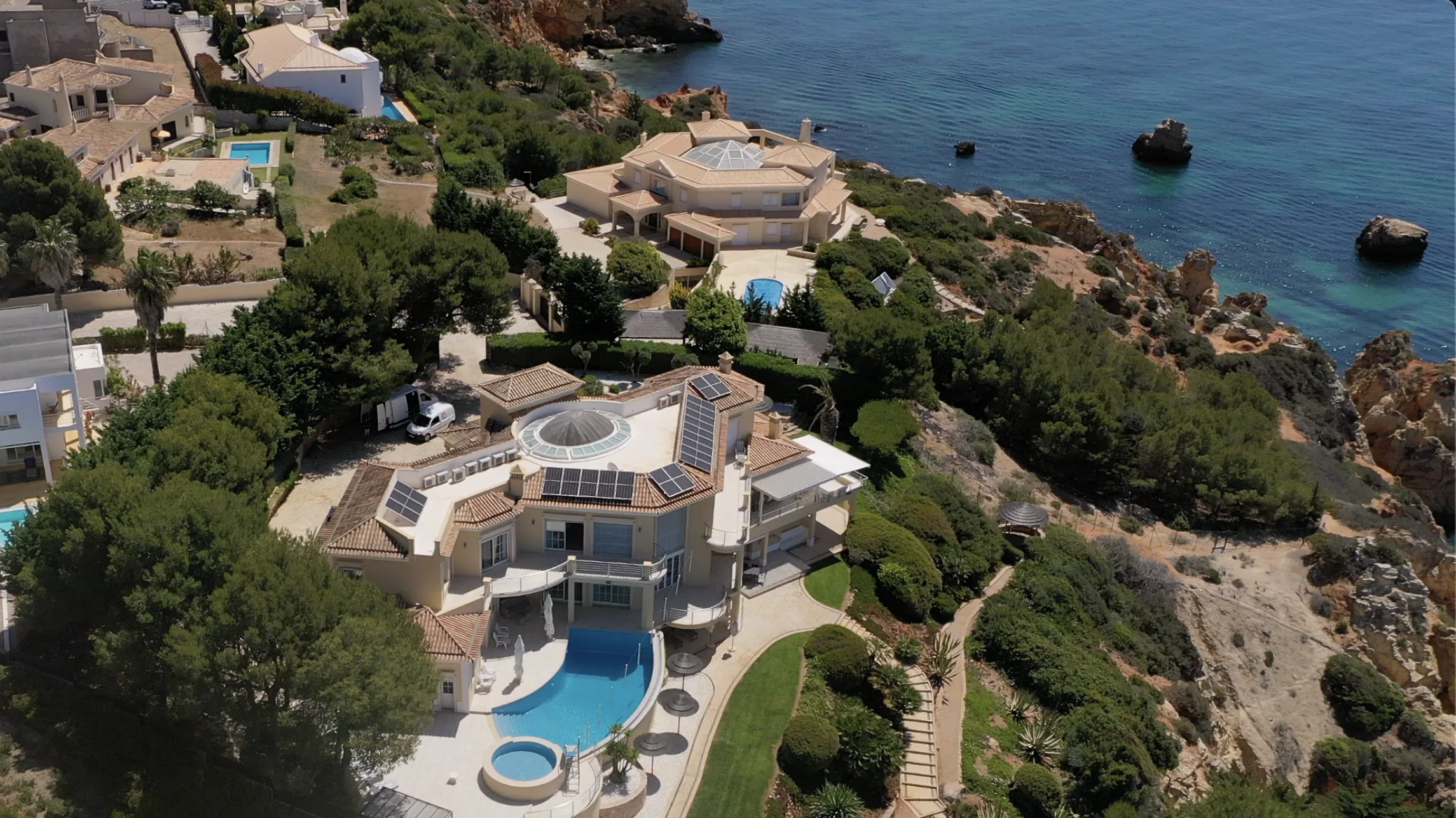 Project Marina Albufeira: Solar Power for Pool Heating and High-Consumption Homes