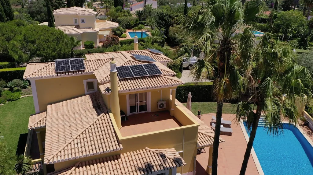 Another Solar Installation Complete in Carvoeiro