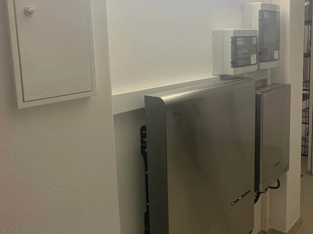 Solar + Battery Storage in Albufeira: 22 Sharp Panels with LG Solar Solutions